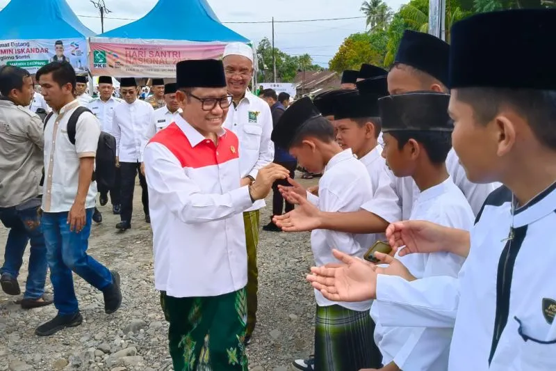 Menteri Koordinator Bidang Pemberdayaan Masyarakat Abdul Muhaimin Iskandar