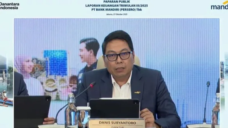 Direktur Risk Management Bank Mandiri Danis Subyantoro
