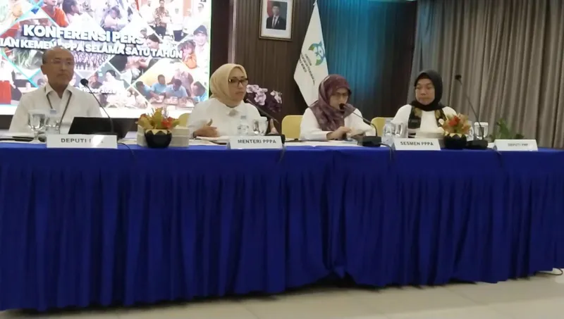 Menteri Pemberdayaan Perempuan dan Perlindungan Anak Arifah Fauzi
