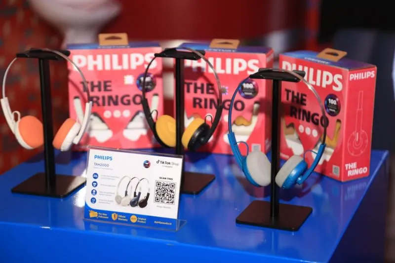 Tampilan perangkat headphone The Ringo