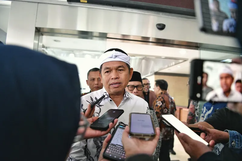 Gubernur Jawa Barat Dedi Mulyadi
