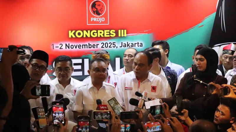 Ketua Umum relawan Projo, Budi Arie Setiadi dan Ketua Harian DPP Partai Gerindra, Sufmi Dasco Ahmad 