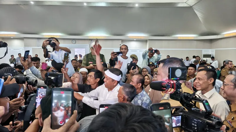 Gubernur Jawa Barat Dedi Mulyadi 