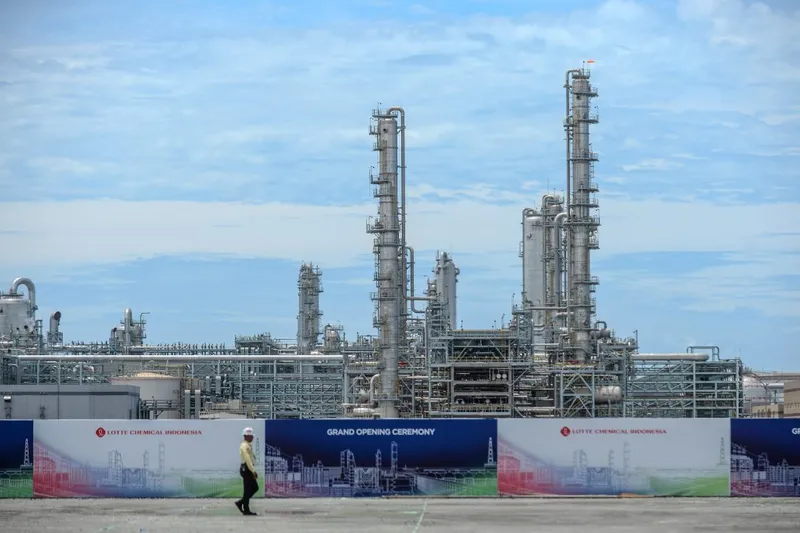 antarafoto-presiden-resmikan-pabrik-lotte-chemical-indonesia-di-kota-cilegon-176