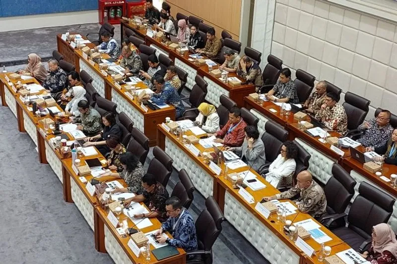Suasana Rapat Dengar Pendapat Komisi VII DPR RI 
