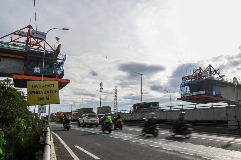 antarafoto-pembangunan-lrt-jakarta-velodrome-manggarai-capai-7796-persen-1763388