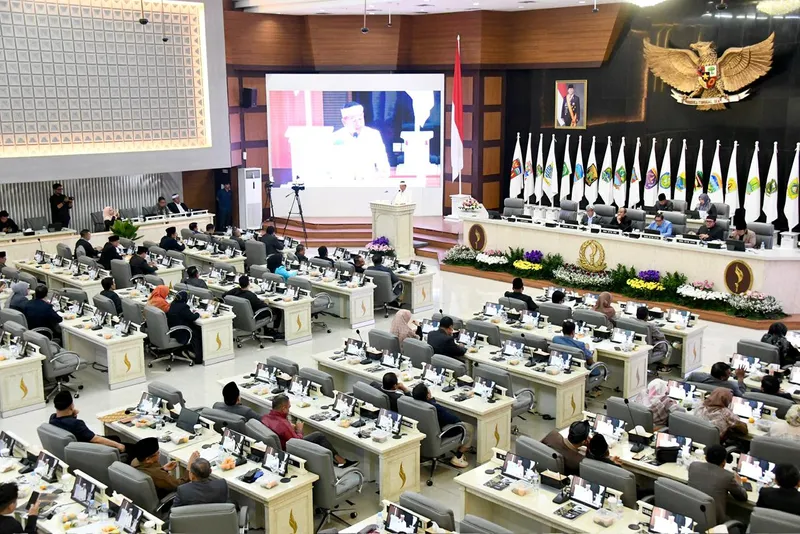 Rapat Paripurna di Gedung DPRD Jabar