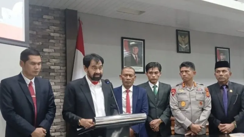 Gubernur Aceh Muzakir Manaf 