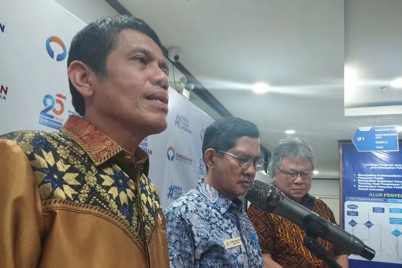 Ketua Ombudsman RI Bobby Hamzar Rafinus 