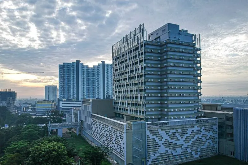 Rumah Sakit Universitas Indonesia (RSUI). 