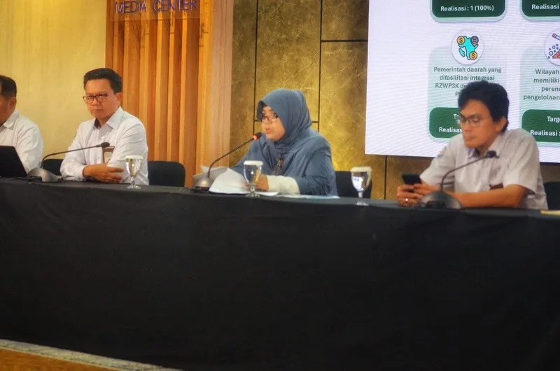 Direktur Jenderal Penataan Ruang Laut KKP Kartika Listriana