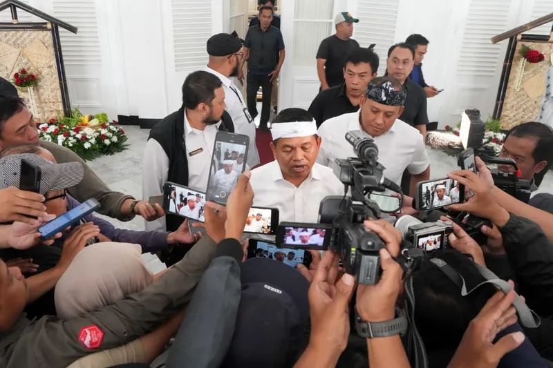 Gubernur Jawa Barat Dedi Mulyadi