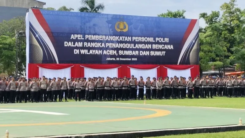 Personel Mabes Polri mengikuti Apel Pemberangkatan Personel Polri 