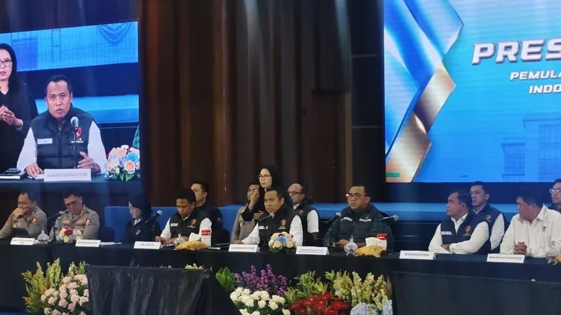 Polri menggelar konferensi pers pemulangan sembilan warga negara Indonesia (WNI) dari Kamboja
