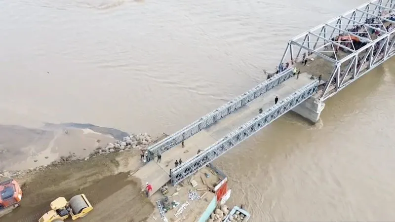 Pembangunan jembatan bailey di wilayah terdampak bencana