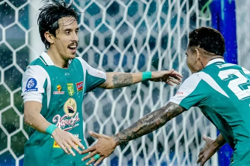 Pesepak bola Persebaya Francisco Rivera 