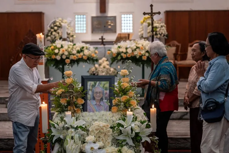 antarafoto-romo-fx-mudji-sutrisno-meninggal-dunia-1767076623-1