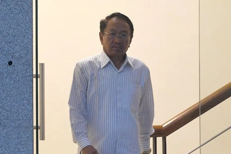 Tersangka mantan Bupati Konawe Utara Aswad Sulaiman 