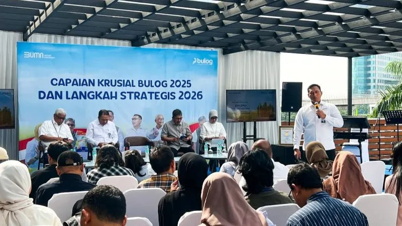 Direktur Utama Perum Bulog Ahmad Rizal Ramdhani 