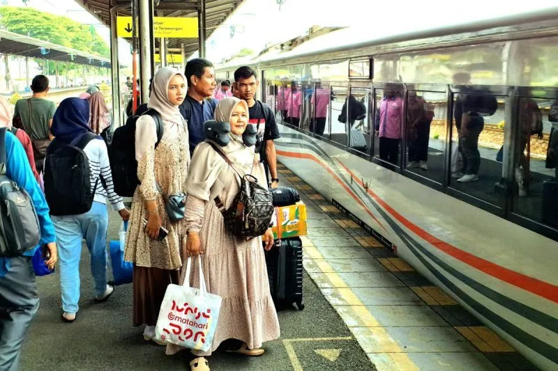 PT KAI menyatakan Stasiun Cirebon 