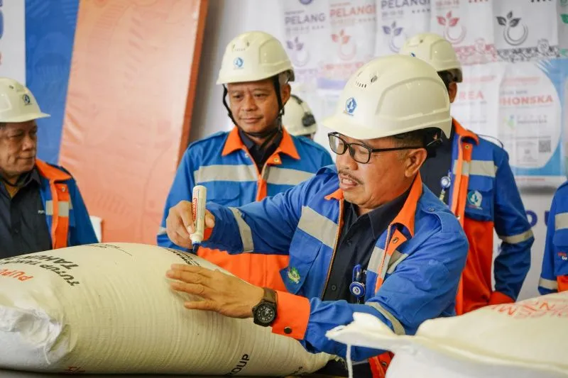 Direktur Operasi PT Pupuk Kalimantan Timur (Pupuk Kaltim) F Purwanto 