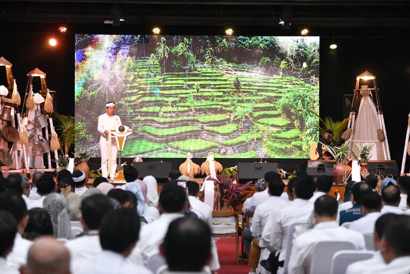 Sekda Jawa Barat Herman Suryatman