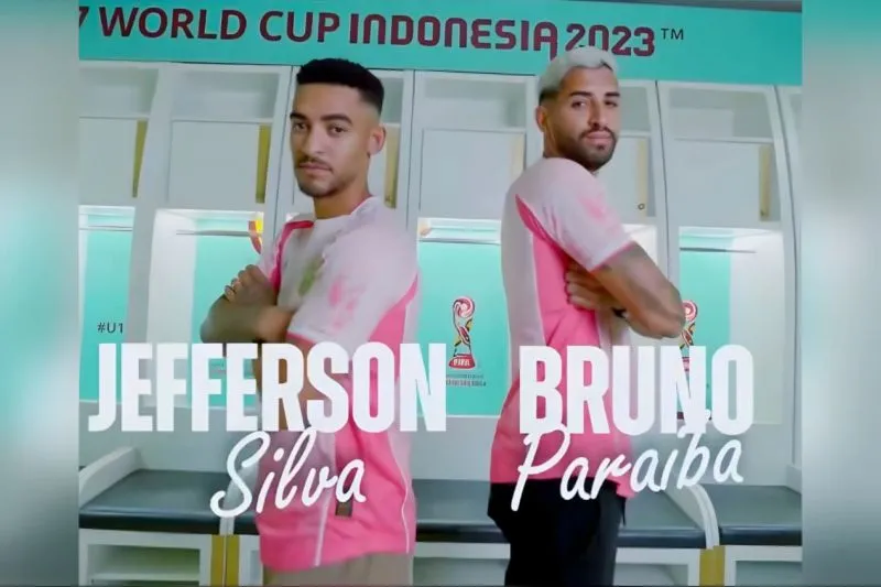 Pemain asing baru Persebaya Surabaya Bruno Paraiba (kanan) dan Jefferson Silva 