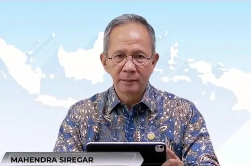 Ketua Dewan Komisioner OJK Mahendra Siregar 