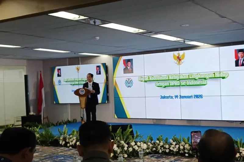 Menteri LH/Kepala BPLH Hanif Faisol Nurofiq 