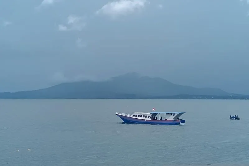 BMKG Stasiun Meteorologi Maritim  Bitung peringatan dini gelombang tinggi