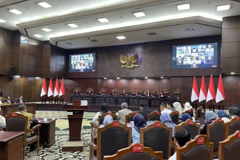 Mahkamah Konstitusi menggelar sidang pengucapan putusan dan/atau ketetapan di Ruang Sidang Pleno 