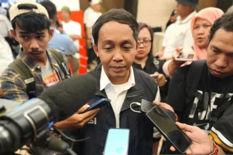 Menteri Kehutanan Raja Juli Antoni 