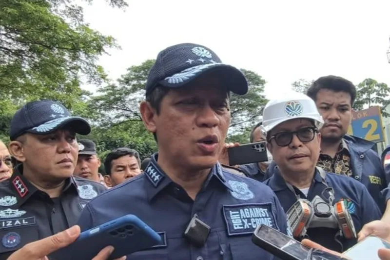 Menteri Lingkungan Hidup/Badan Pengendalian Lingkungan Hidup (KLH/BPLH), Hanif F Nurofiq