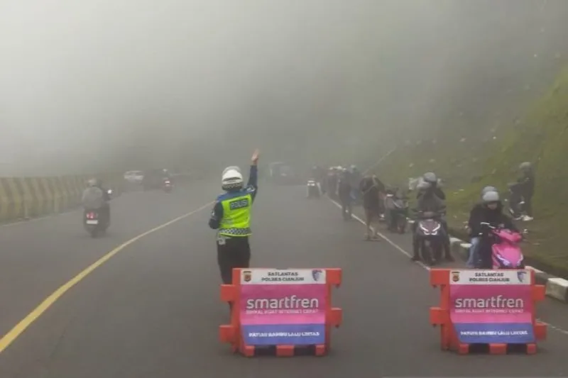 sistem satu arah saat terjadi antrean di jalur Puncak