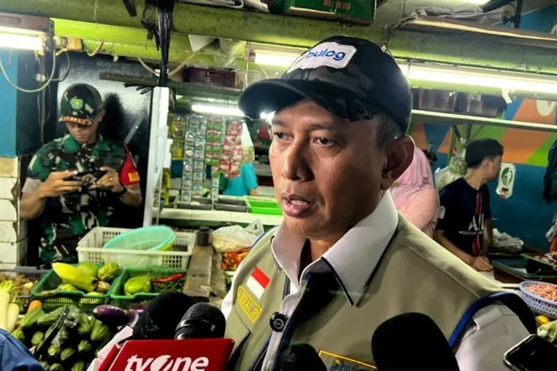 Direktur Utama Perum Bulog Ahmad Rizal Ramdhani 