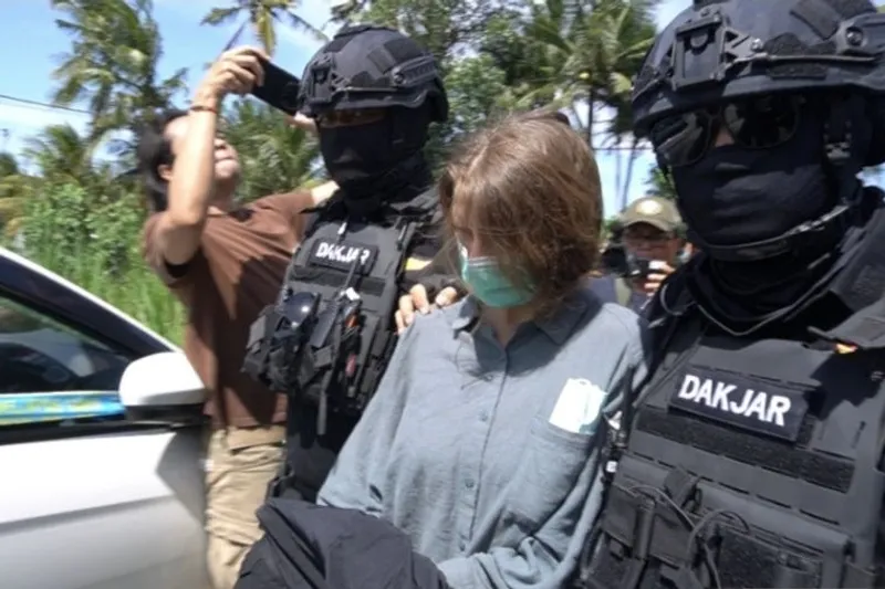 salah satu tersangka kasus laboratorium narkoba berinisial N asal Rusia