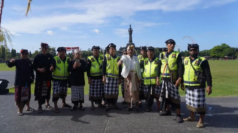 Ketua FKUB Bali Ida Penglingsir Putra Sukahet 