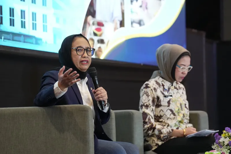 Wakil Kepala BGN Nanik S. Deyang