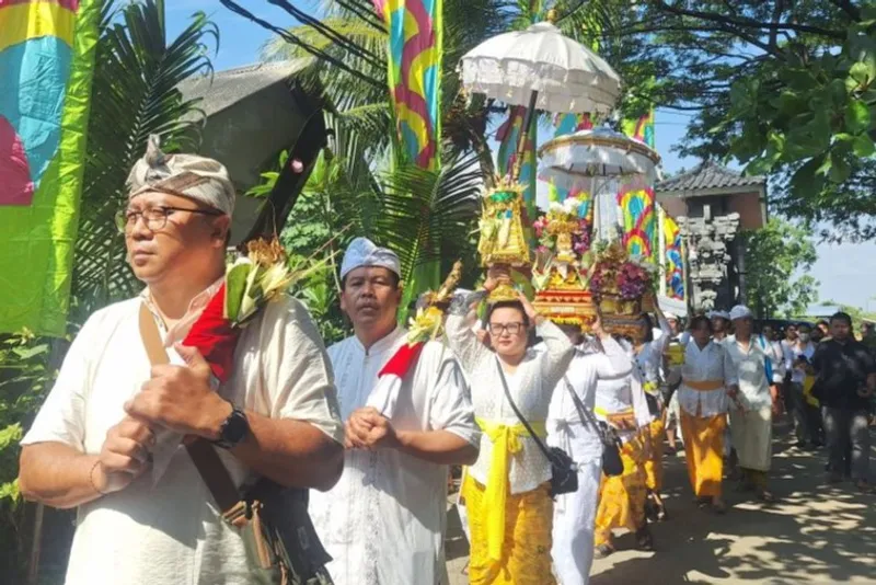 Upacara Melasti di Pure Segera, Jakarta Utara