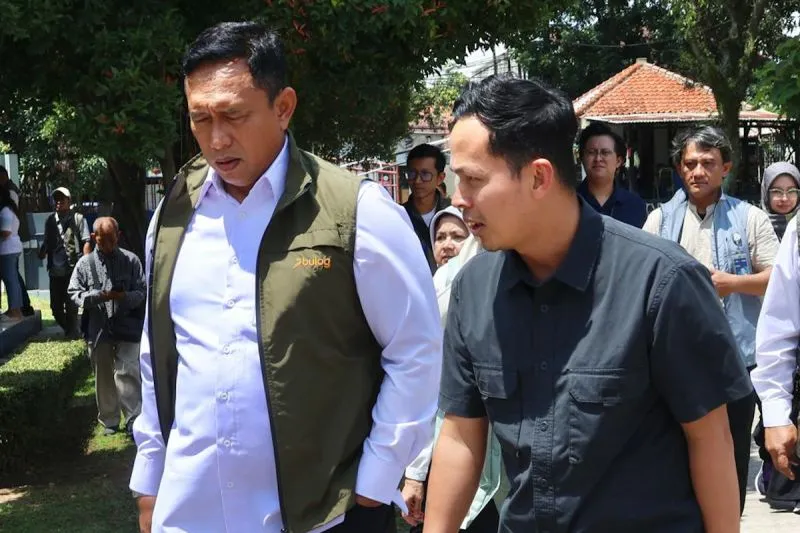 Direktur Utama Perum Bulog Ahmad Rizal Ramdhani 