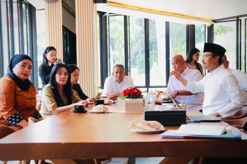 Menteri Sosial Saifullah Yusuf