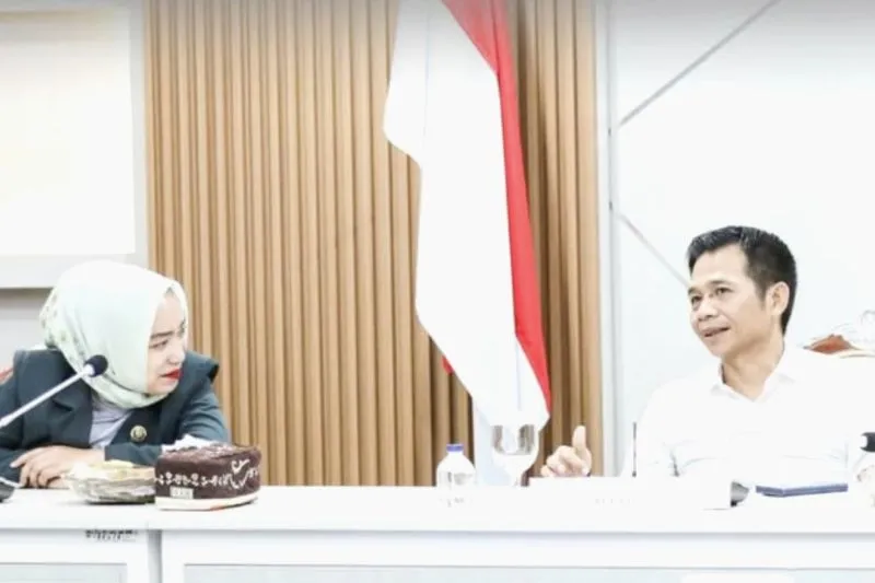 Bupati Purwakarta Saepul Bahri Binzein 