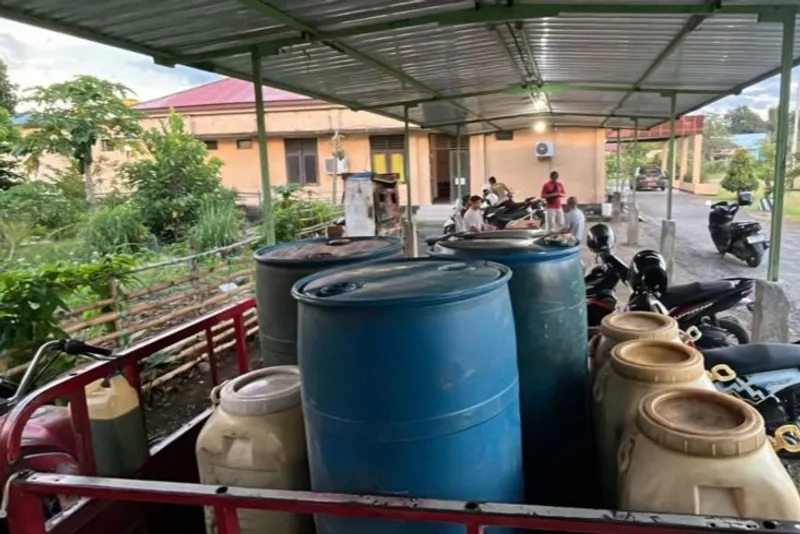 barang bukti kasus dugaan penyelewengan BBM subsidi 