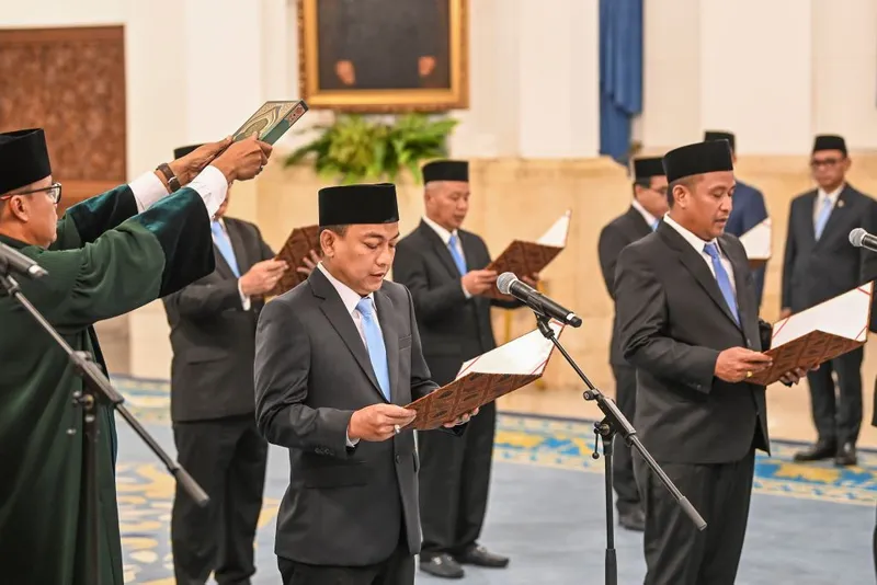 antarafoto-presiden-lantik-sembilan-anggota-ombudsman-1775822340-1