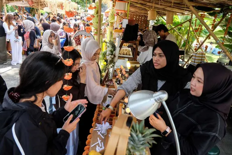 antarafoto-wisata-umkm-pasar-pasaran-di-solo-1775892699-1