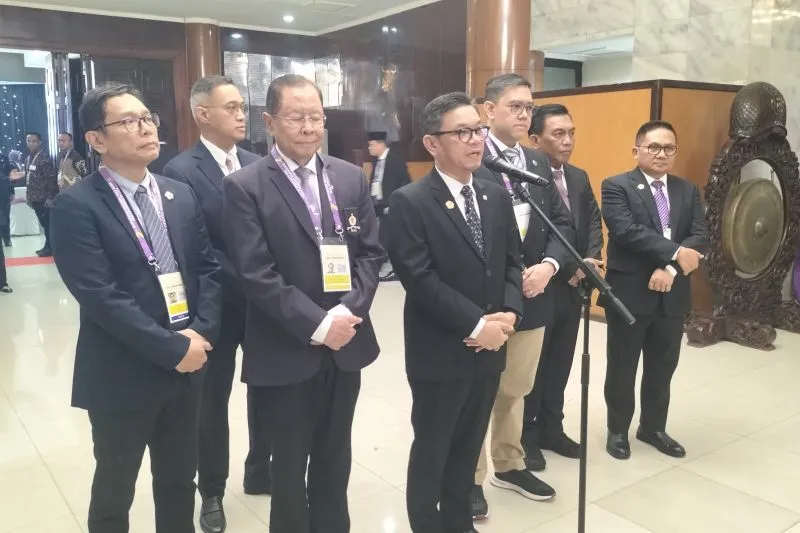 Gubernur Lemhannas Ace Hasan Syadzily 