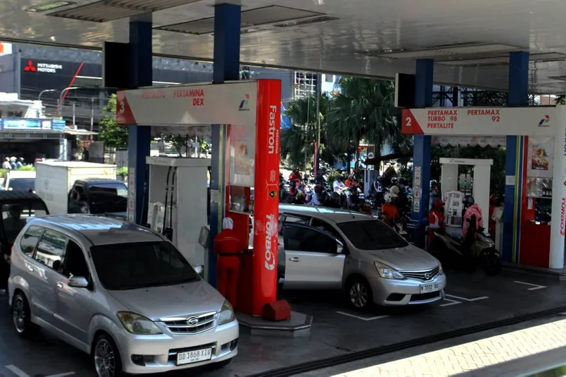 antarafoto-konsumsi-bbm-bersubsidi-triwulan-i-2026-terkendali-1776057899-1
