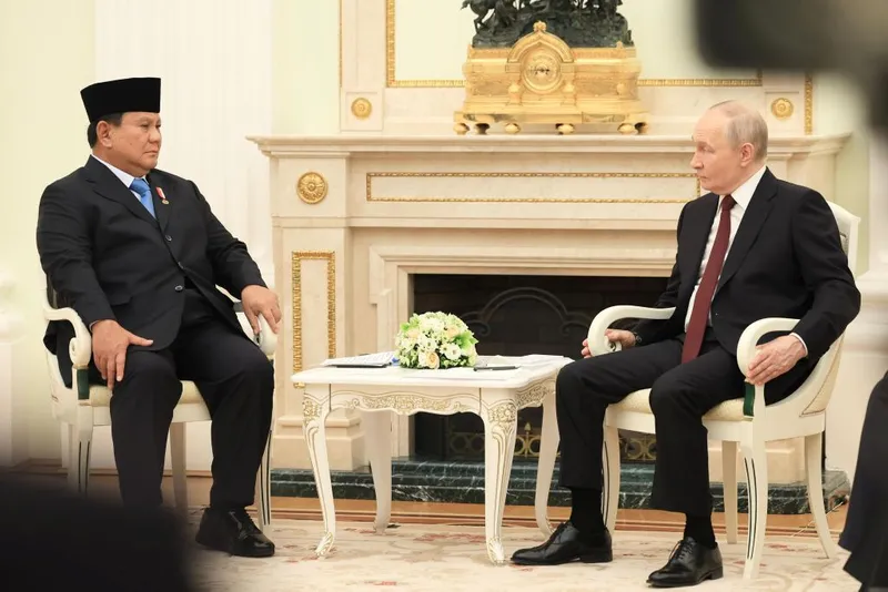 antarafoto-pertemuan-presiden-prabowo-dengan-presiden-putin-1776088677-1