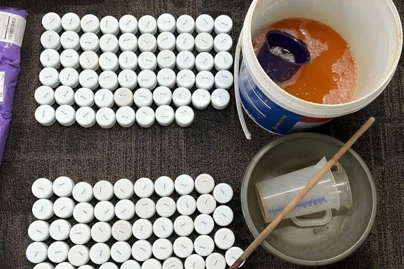 Barang bukti kasus produksi dan peredaran kosmetik ilegal di Kabupaten Bogor