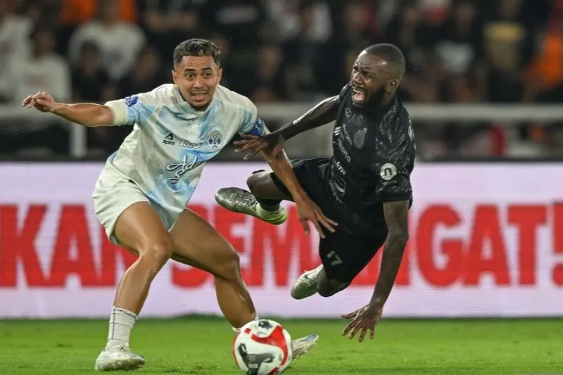 Pesepak bola Persija Jakarta Allano Brendon de Souza Lima 